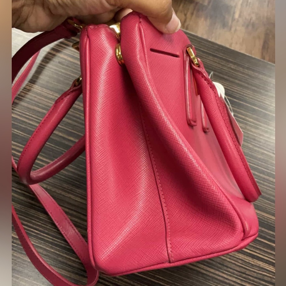 PRADA Galleria Small Leather Handbag - Authenticated - Picture 4 of 15
